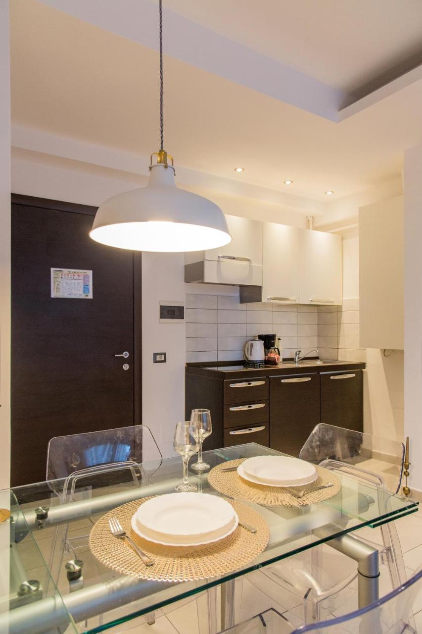 One Love Metropolitan Apartment Bukarest Eksteriør billede