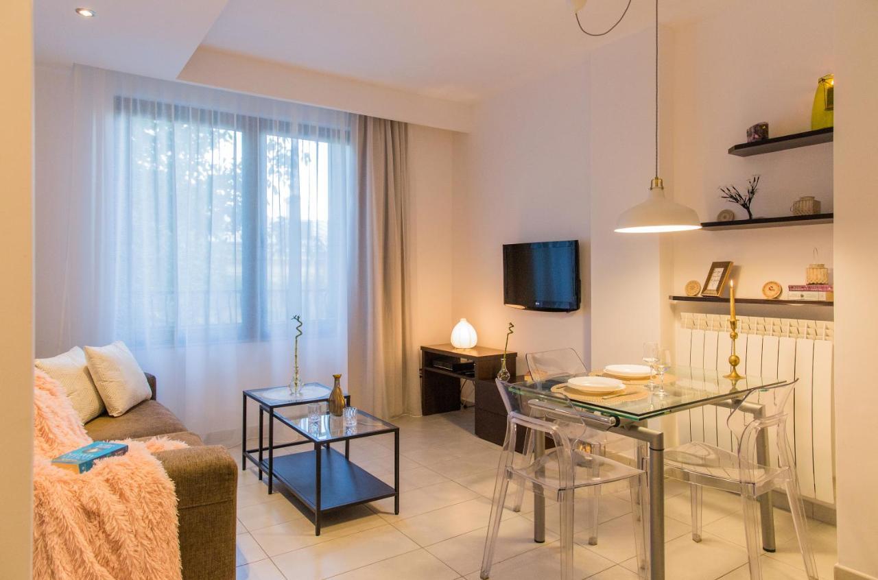 One Love Metropolitan Apartment Bukarest Eksteriør billede